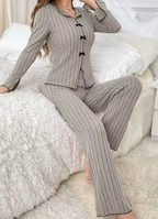 Pyjama Élégance Nocturne – Détente avec style