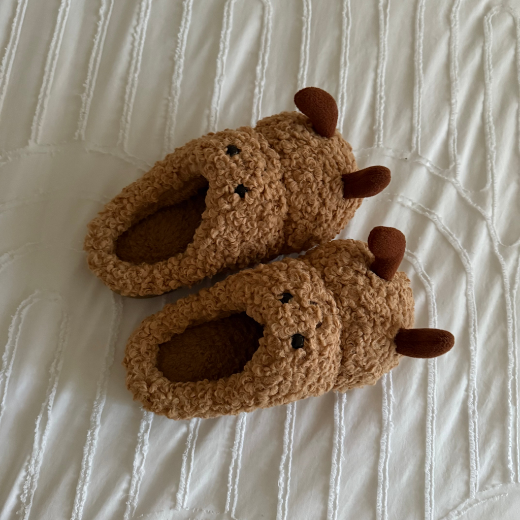 Pantoufles Cacahuètes Bouclette – Doudou jusqu’au bout des orteils